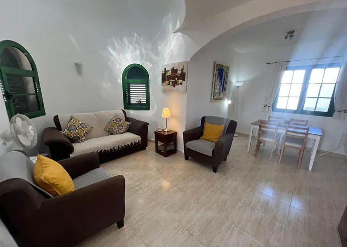 Karisa بلايا بلانكا